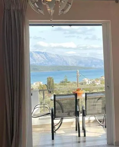 Elina's Maisonette * Episkopos