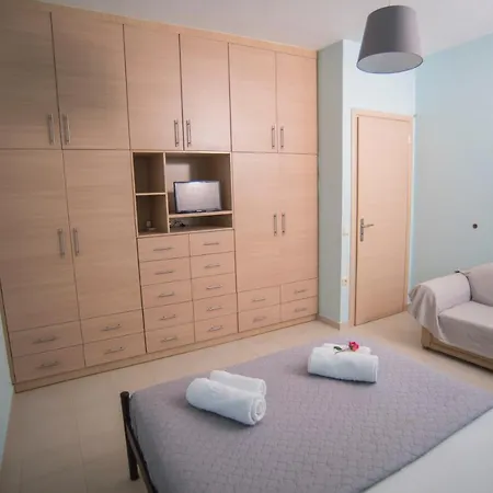 וילה Elina's Maisonette Episkopos