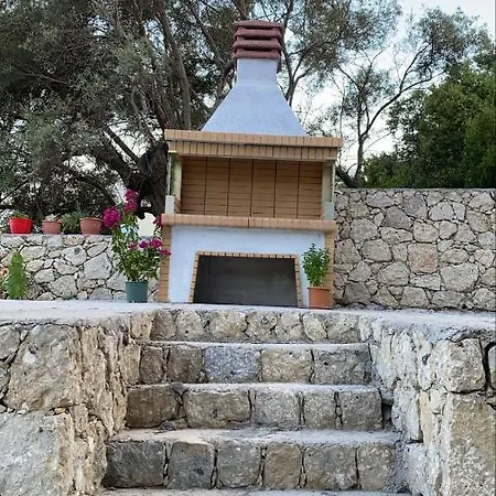 וילה Elina's Maisonette Episkopos