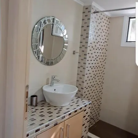 וילה Elina's Maisonette Episkopos